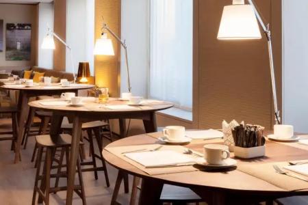 AC Diagonal L'Illa by Marriott - 25