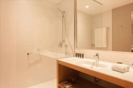 AC Diagonal L'Illa by Marriott - 8