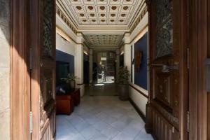 Catalonia Plaza Catalunya Hotel