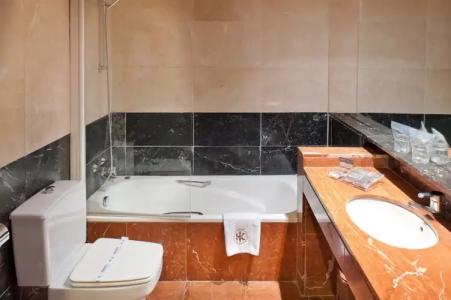 Catalonia Diagonal Centro - 49