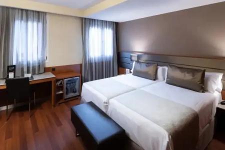 Catalonia Diagonal Centro - 34