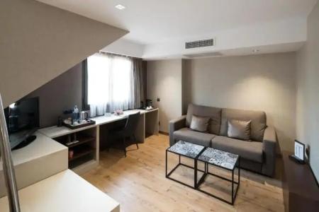 Catalonia Born - 120