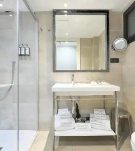 Catalonia Park Güell - 113