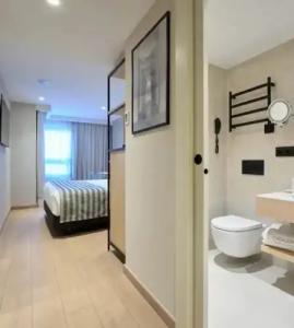 Catalonia Park Güell - 124