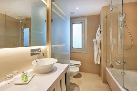 NH Sants Barcelona - 14