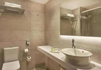 NH Sants Barcelona - 48