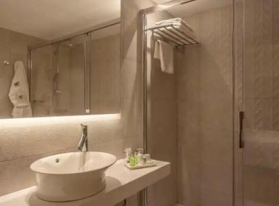 NH Sants Barcelona - 62