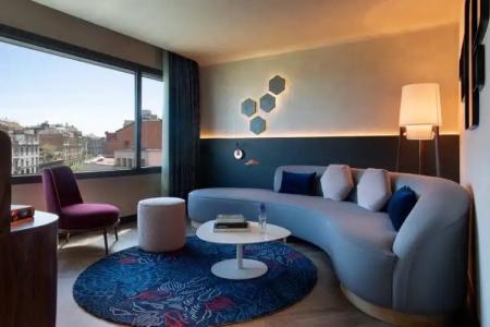 Renaissance Barcelona - 100