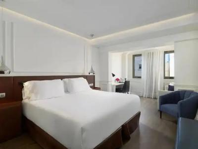 H10 Universitat - 39