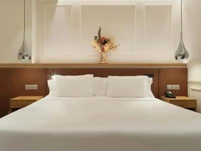 H10 Universitat - 47