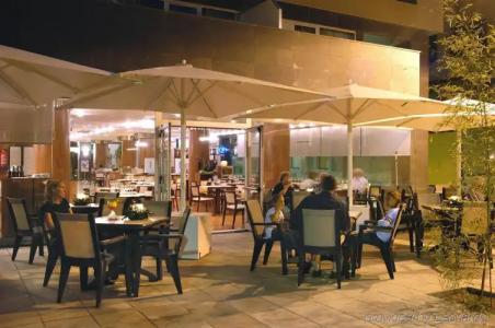 Evenia Rossello - 30