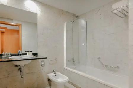 Hesperia Barcelona Del Mar - 12