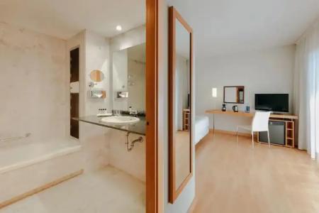 Hesperia Barcelona Del Mar - 10