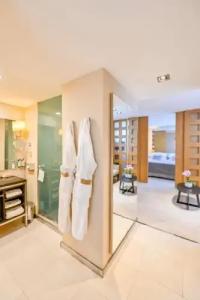 Hesperia Barcelona Presidente - 11