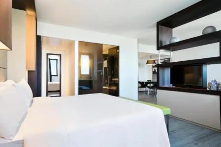 Barcelona Condal Mar Affiliated by Meliá - 115