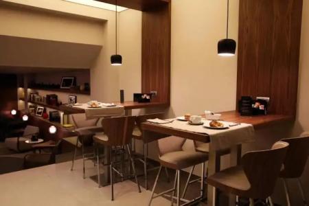 Best Western Premier Dante - 24