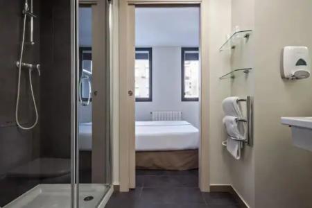 ApartBcn Montjuic - 11