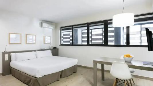 ApartBcn Montjuic - 79