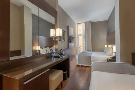 Barcelona Colonial - 27