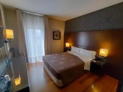 Barcelona Colonial - 33