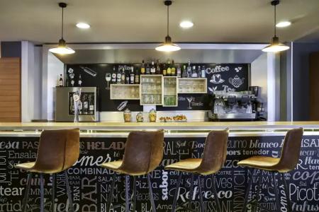 Ibis Barcelona Meridiana - 19