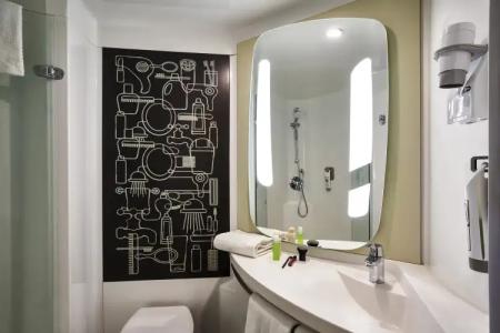 Ibis Barcelona Meridiana - 13