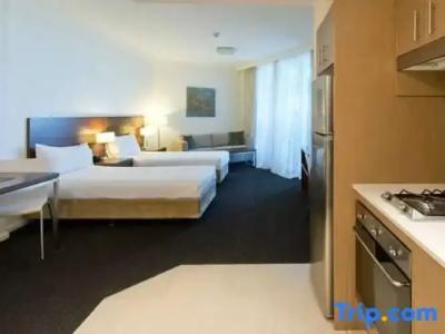 APX World Square - 88