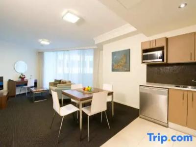 APX World Square - 89