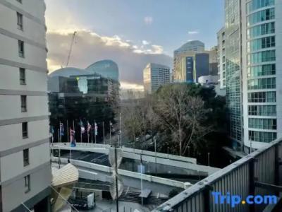 APX World Square - 83