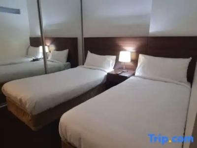 APX World Square - 77