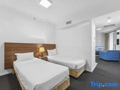 APX World Square - 167