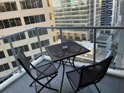 APX World Square - 190