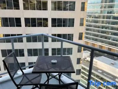 APX World Square - 82