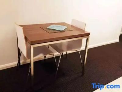 APX World Square - 93