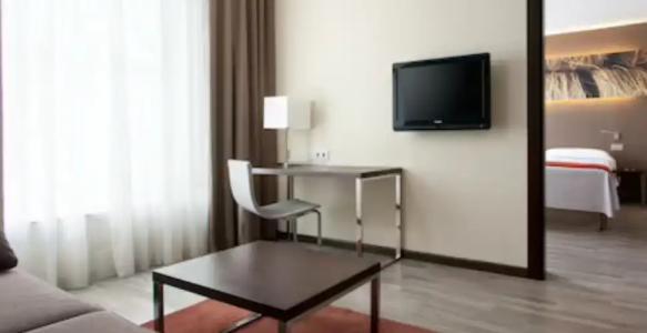 NH Barcelona Diagonal Center - 37