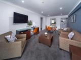 2 Bedrooms Apartment with city view