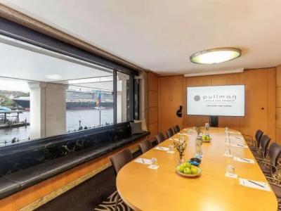 Pullman Quay Grand Sydney Harbour - 17