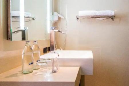 Nova Gold by Compass Hospitality - 144