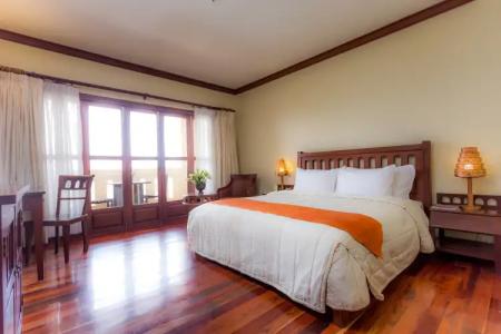 Royal Angkor Resort & Spa - 4