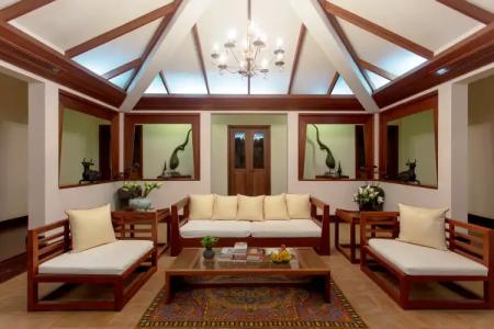 Royal Angkor Resort & Spa - 11