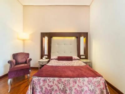 Globales Reina Cristina - 84