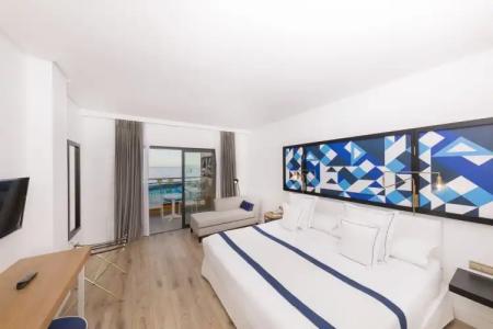 Be Live Experience La Niña - 27