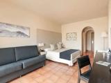 Family Double room with pool view