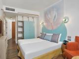 2 Bedrooms Refurnished Family Suite with balcony