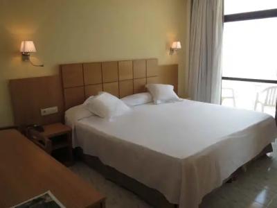 Amic Miraflores - 1