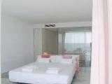 Glass Shower Double room with partial sea view