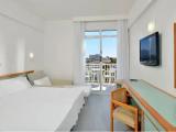 Standard room with pool view
