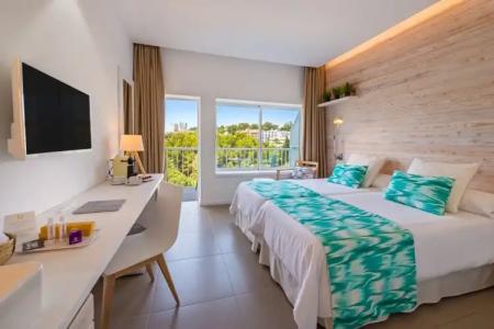 FERGUS Style Palmanova - Adults Only - 3