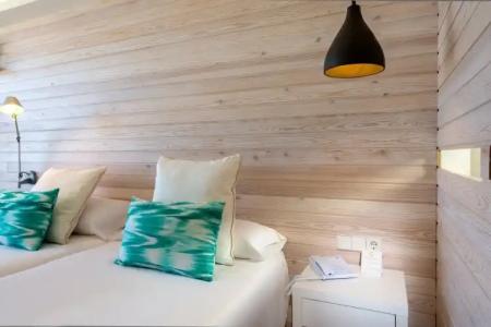 FERGUS Style Palmanova - Adults Only - 9