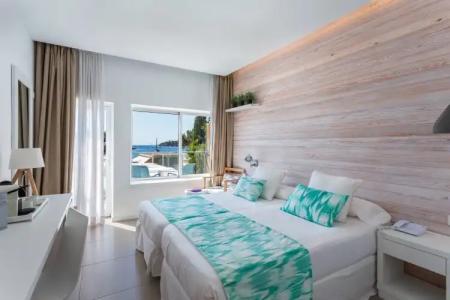 FERGUS Style Palmanova - Adults Only - 4